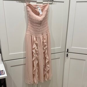 Aritzia Strapless Dress in Light Pink